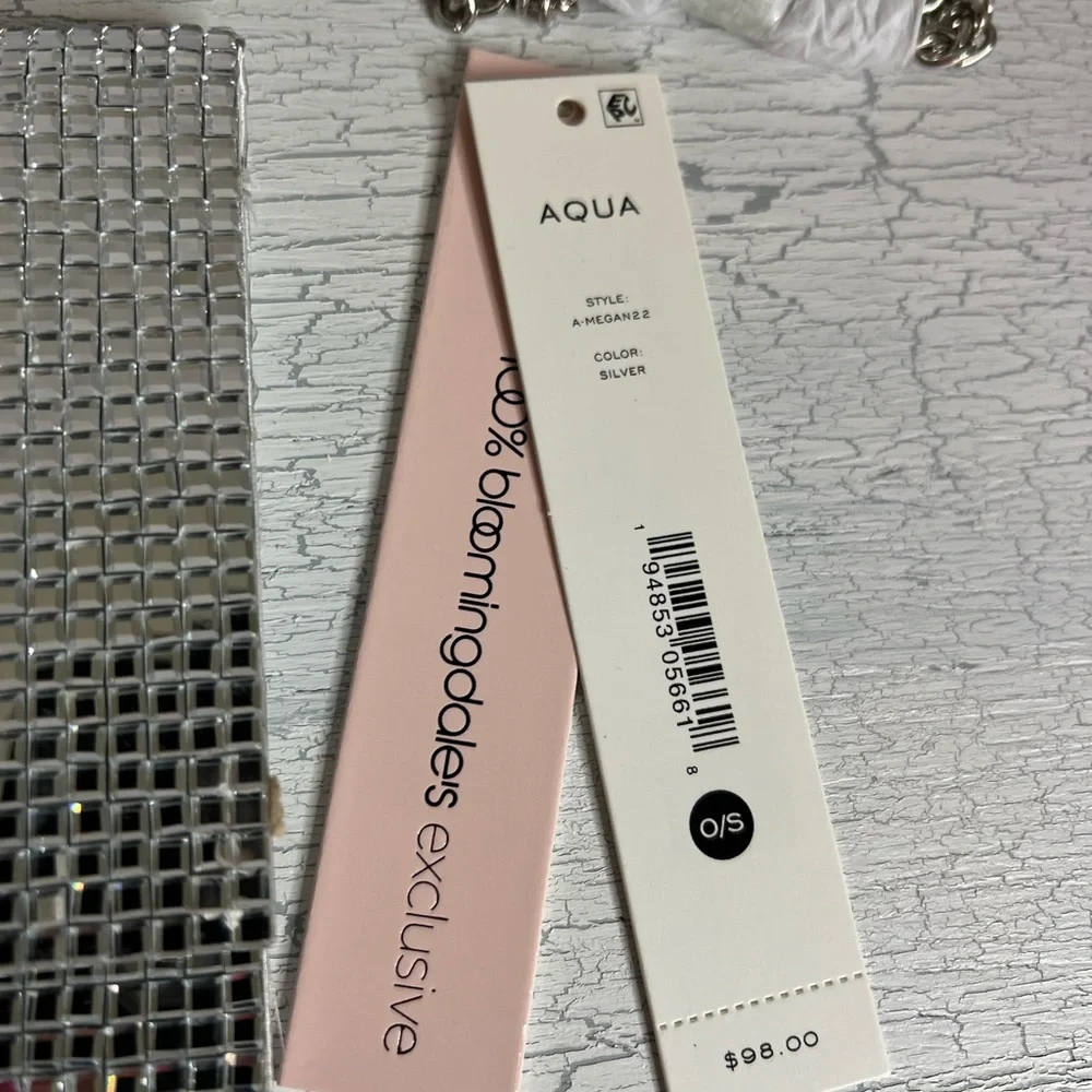 Aqua Silver Clutch w/Removable Crossbody Strap - Picture 4 of 10